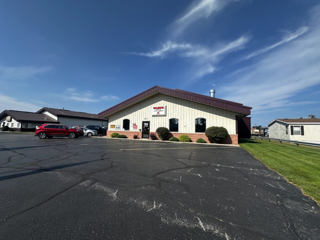 Ward’s Collision – Escanaba, MI shop exterior